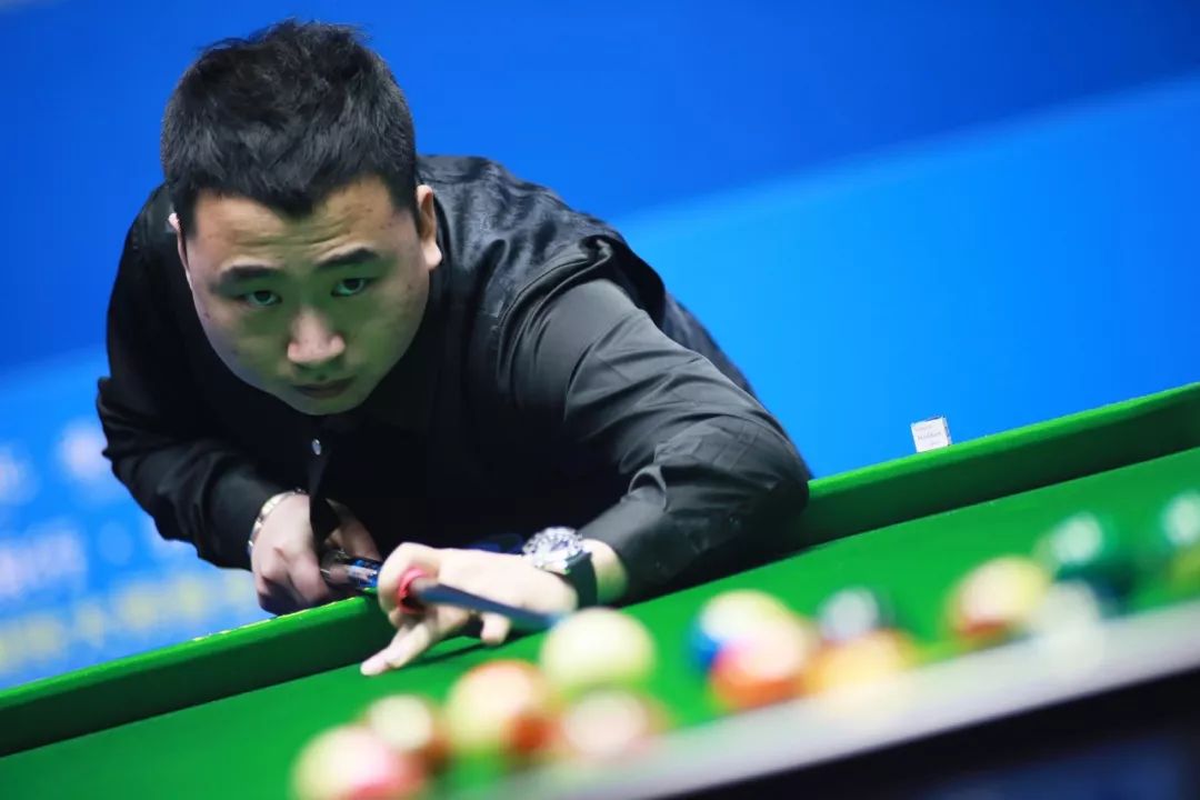 效力是我的 效力是我的